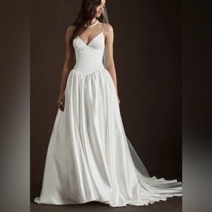Jenny by Jenny Yoo Sheridan Drop-Waist
Stretch-Satin Wedding Gown